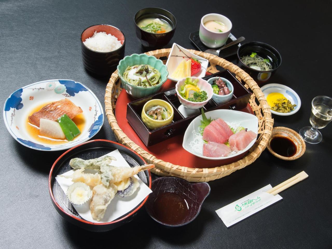 Shichijo Onsen Dome Hotel Kikuchi Zewnętrze zdjęcie